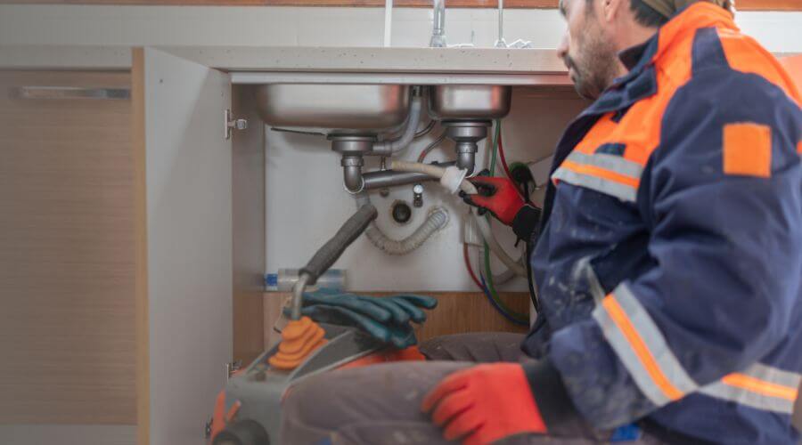 Expert burst pipe repair services in Enderlin, ND